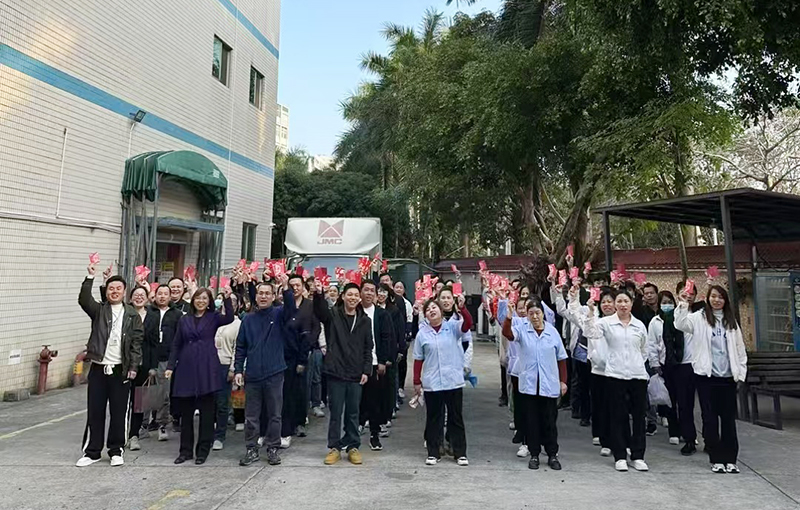 春節(jié)的喜慶氣氛仍未消散，新的征程已然拉開(kāi)序幕。雅香麗今日正式開(kāi)工啦！！