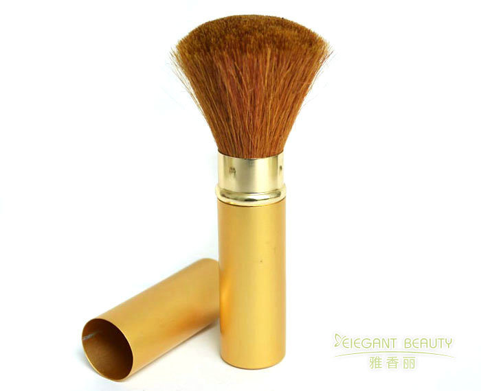 化妝刷定制中的材質(zhì)革命：從功能到藝術(shù)的跨界組合