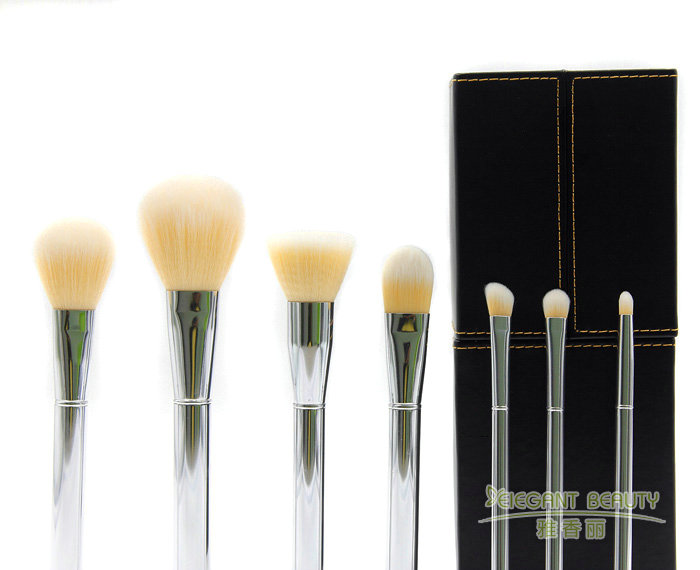 化妝刷定制的價格解析：定制刷具到底值不值得？